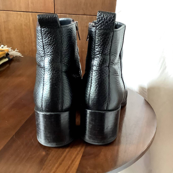 Everlane Pointed Toe Boss Ankle Booties - Picture 5 of 6